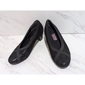 Munro Women's Black Comfort Slip-On Round Toe Pumps Size 6